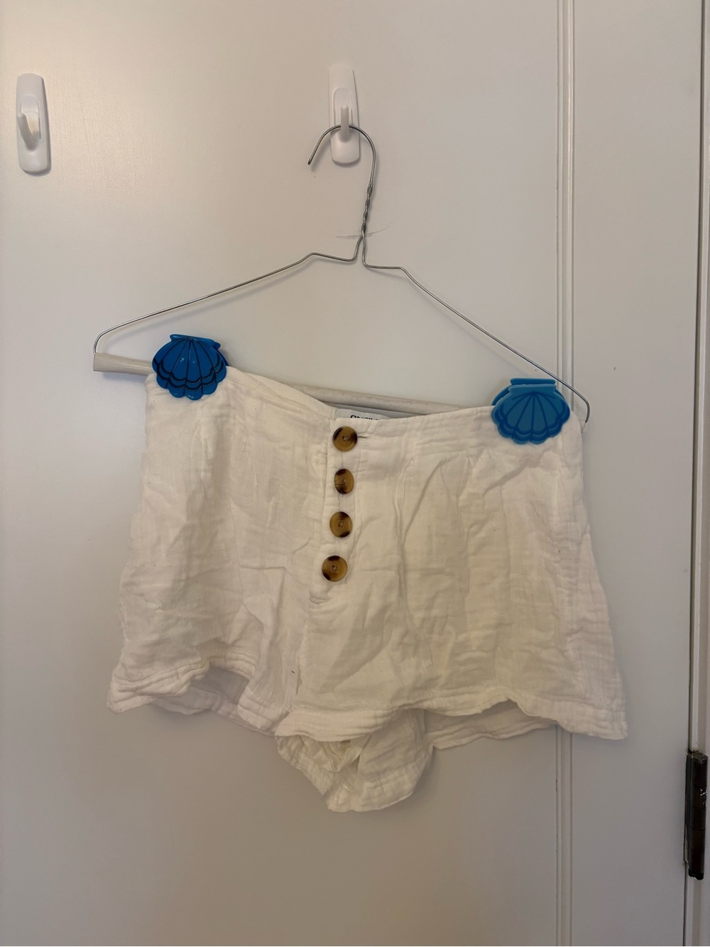 Oneill White Button-Front Women's Linen Shorts